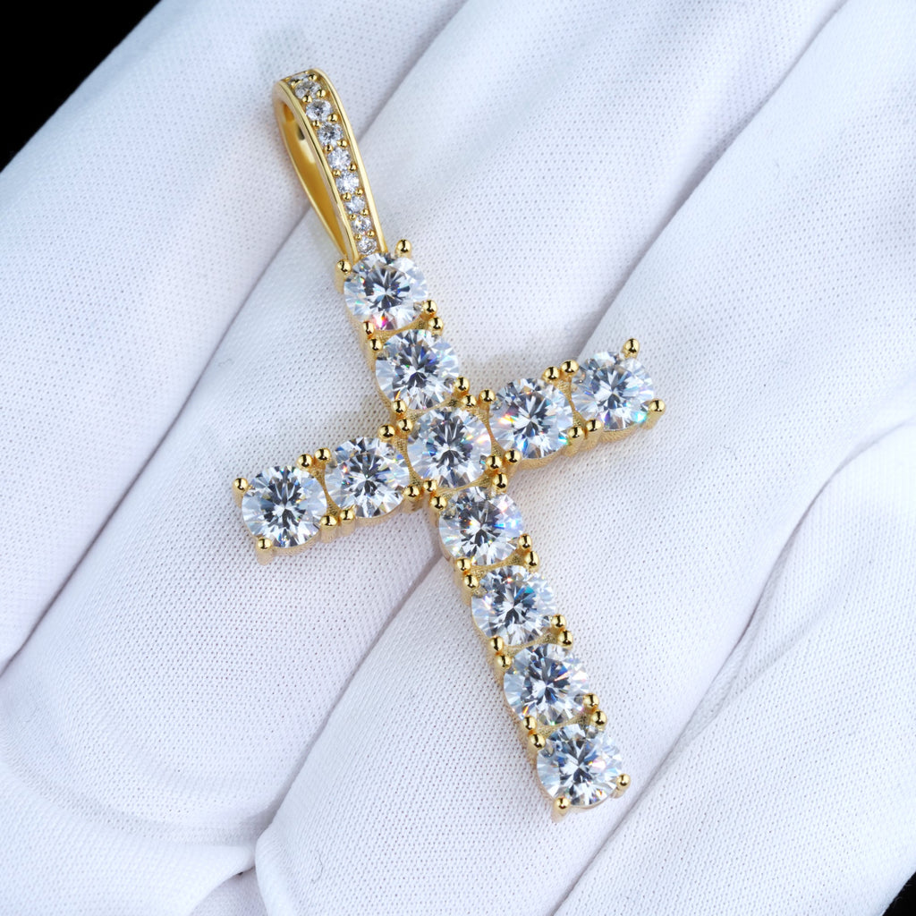 4.51 Carat 925S & VVS Moissanite Cross In Gold