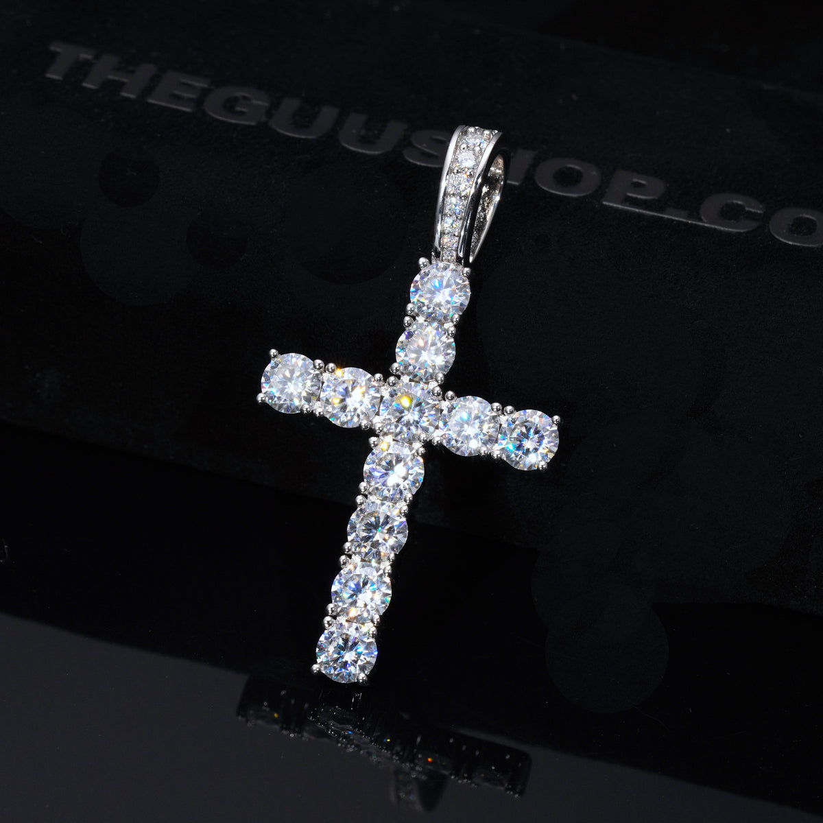 4.51 Carat 925S & VVS Moissanite Cross In White Gold