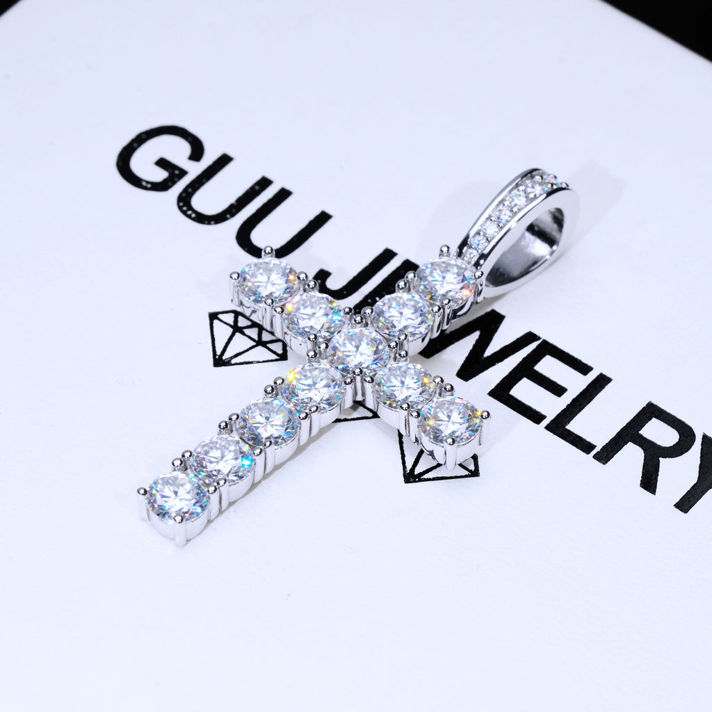 4.51 Carat 925S & VVS Moissanite Cross In White Gold