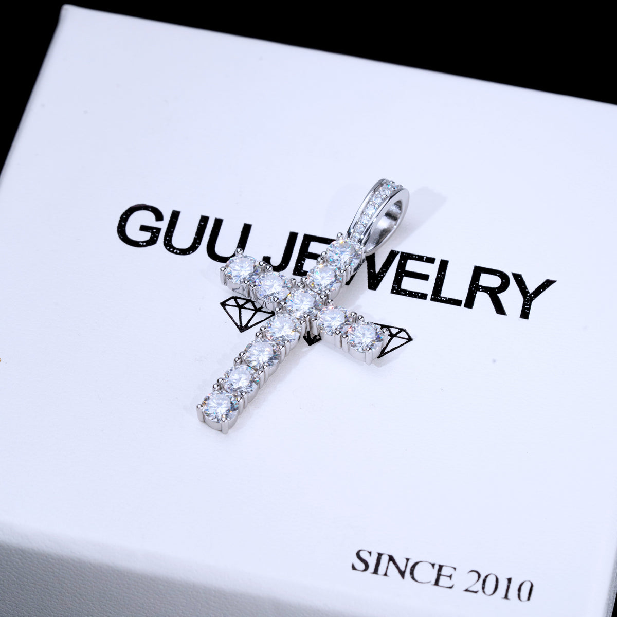 4.51 Carat 925S & VVS Moissanite Cross In White Gold